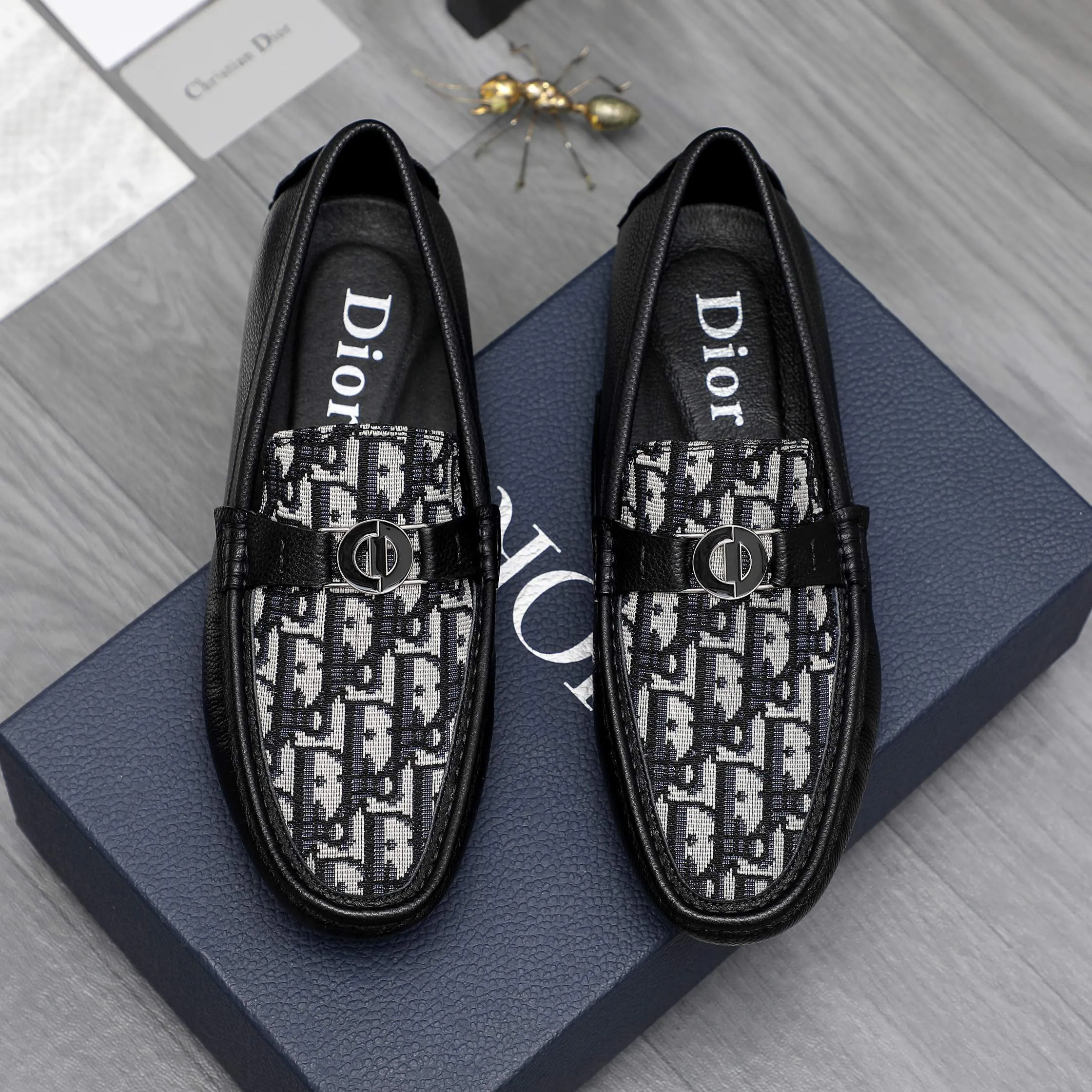 Men's shoes 💰400 Product trademark: Dior "Dior" casual slip-on shoes Regular size: 38-45 (45 is custom-made and non-returnable) Product materials: Selected cowhide stitching breathable woven upper, pigskin lining, rubber outsole